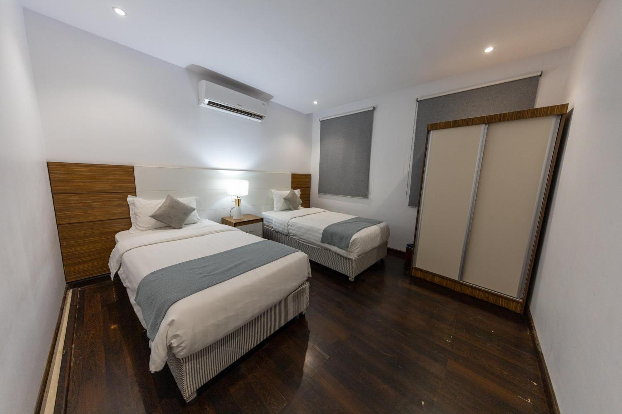 Marina Palace Hotel Medina Bagian luar foto
